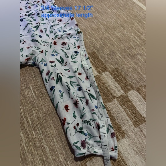 C&E Floral Blouse - Picture 8 of 11